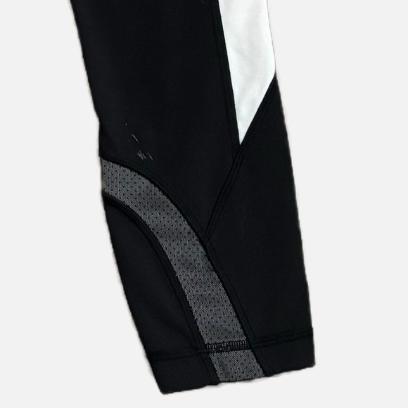 Lululemon Run Inspire Crop Leggings Size 4 Side Pockets - Picture 9 of 11